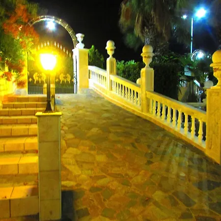 Castellino Zwillingsstudios
